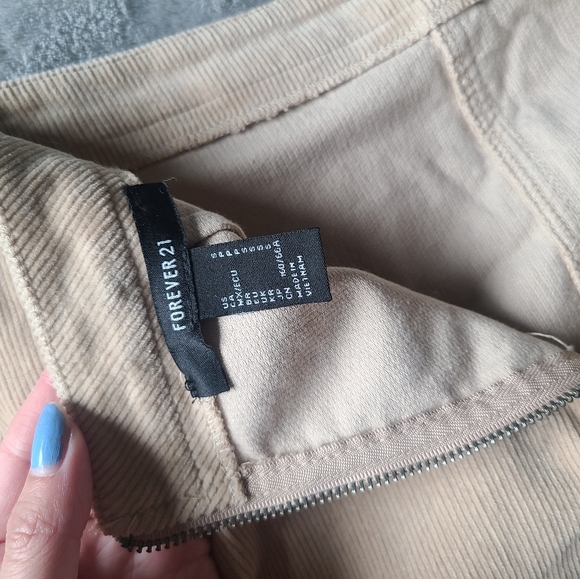 Forever 21 cream corduroy skirt size small - Picture 4 of 4